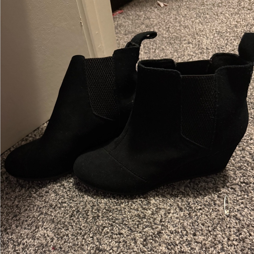 Black Tom’s Booties